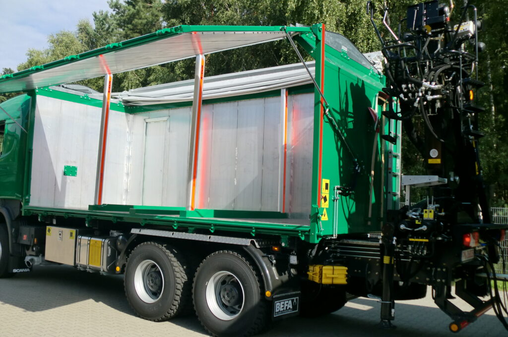 Fahrzeug für kombinierter Rundholz-Späne-Transport (1)