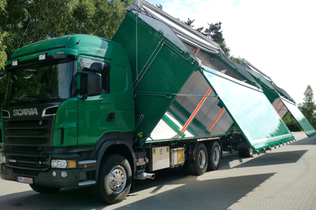 Fahrzeug für kombinierter Rundholz-Späne-Transport (4)