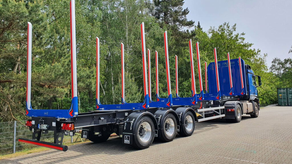 Sattelauflieger_BEFA Belzig Sattelauflieger Holztransporte BEFA Belzig