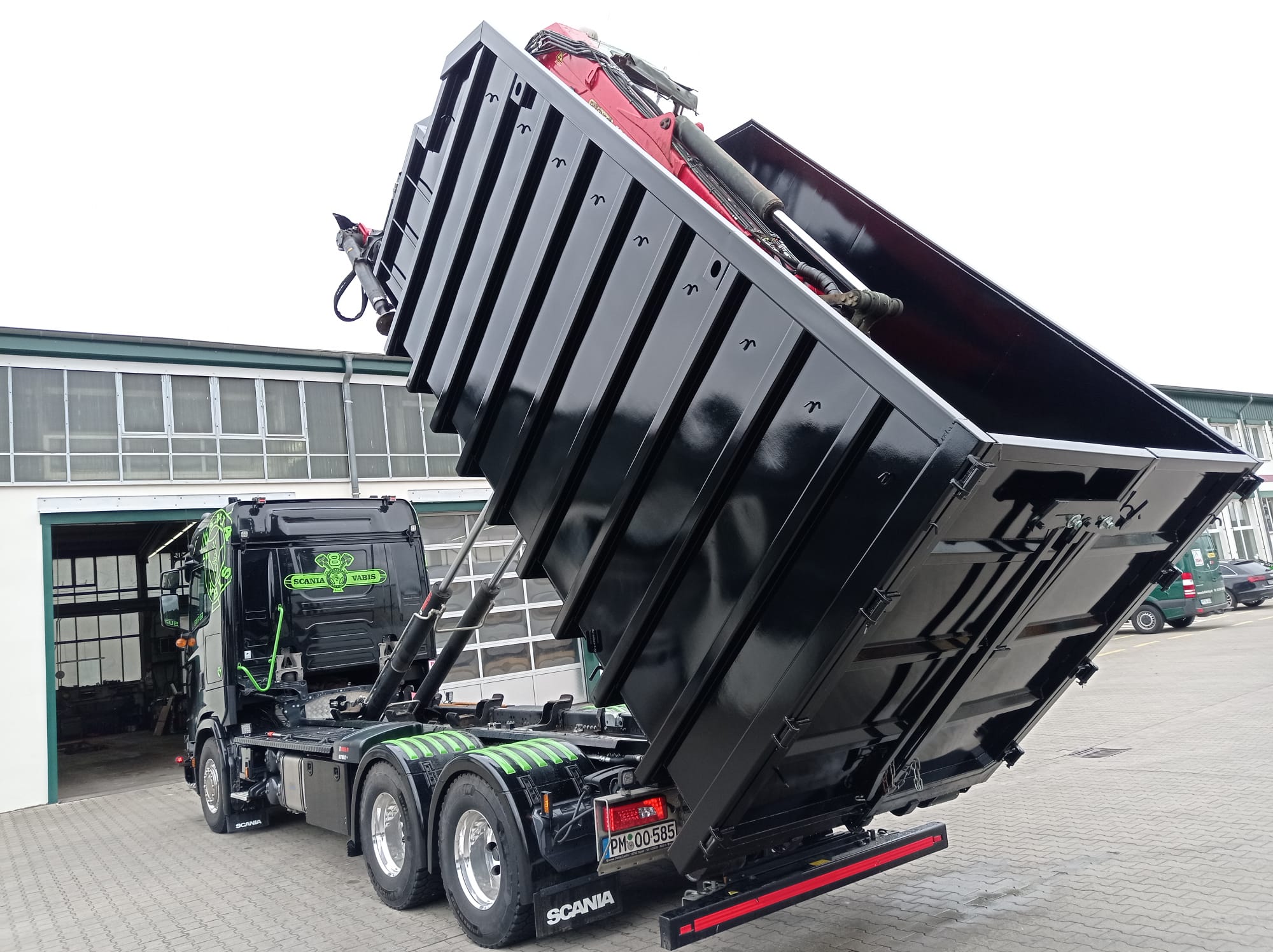 Umbau Container mit Palfinger M110L (2)